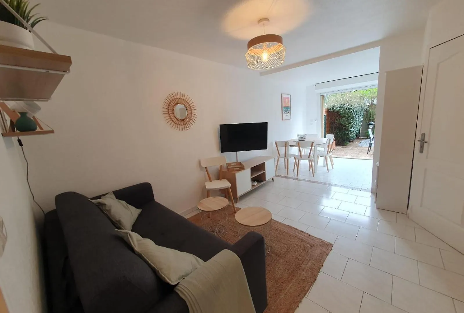 T3 Jardin Piscine Plage Clim Et Parking Six-Fours-les-Plages Apartamento