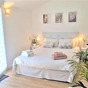Bed & Breakfast D'hotes De Charme Merbleuesoleil, Six-Fours-les-Plages